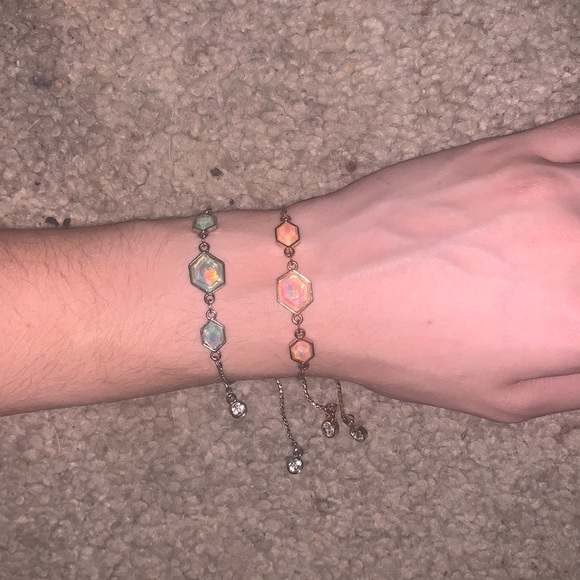 Adjustable bracelets - Picture 3 of 3